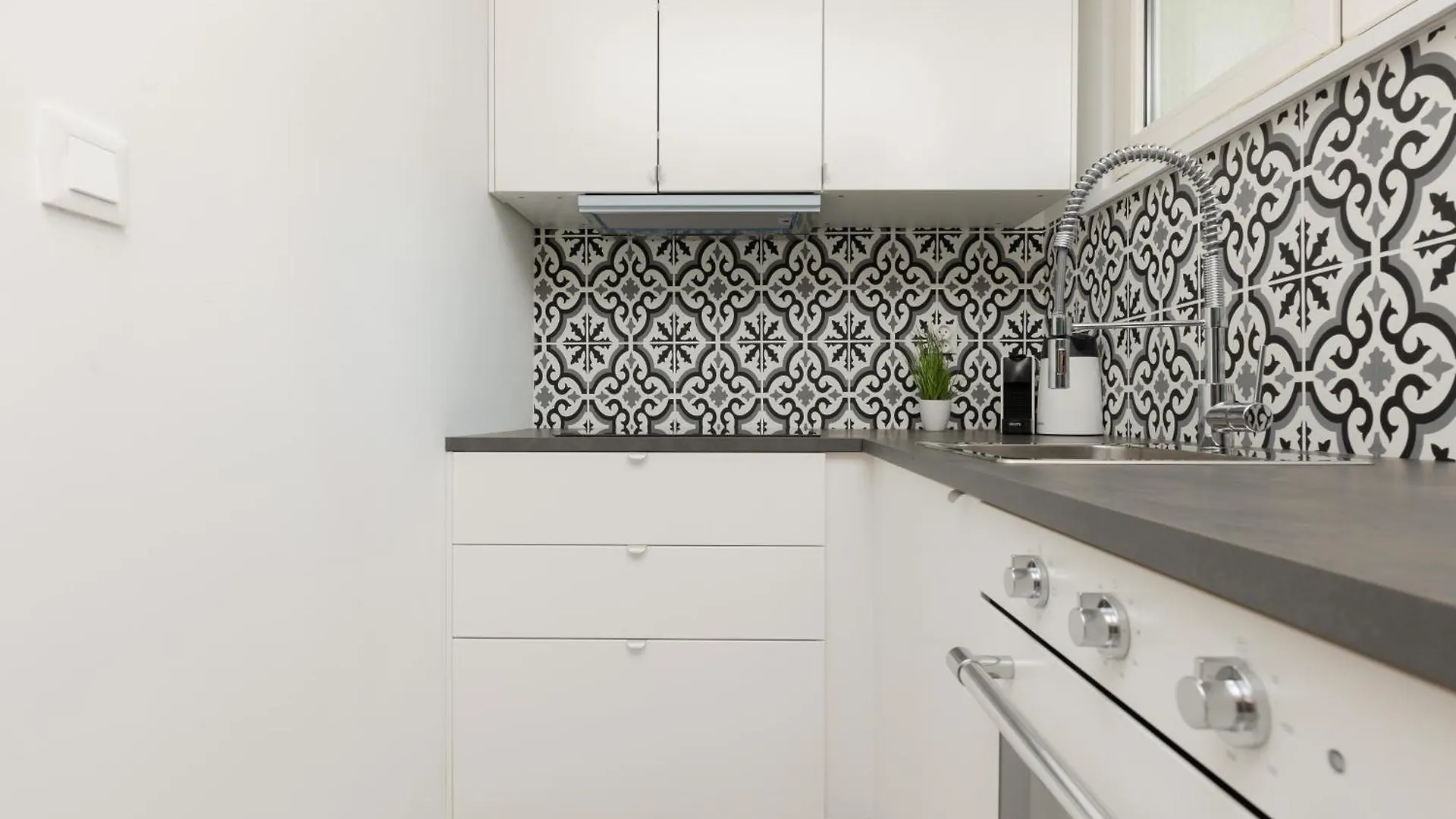 Elekcyjna Apartments With Balcony Warsaw By Noclegi Renters 0*,